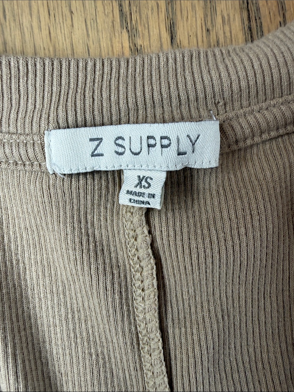 Z Supply Women’s Ribbed Sirena Light Tan Scoop Neck Tank Top Size X-Small - Picture 5 of 10